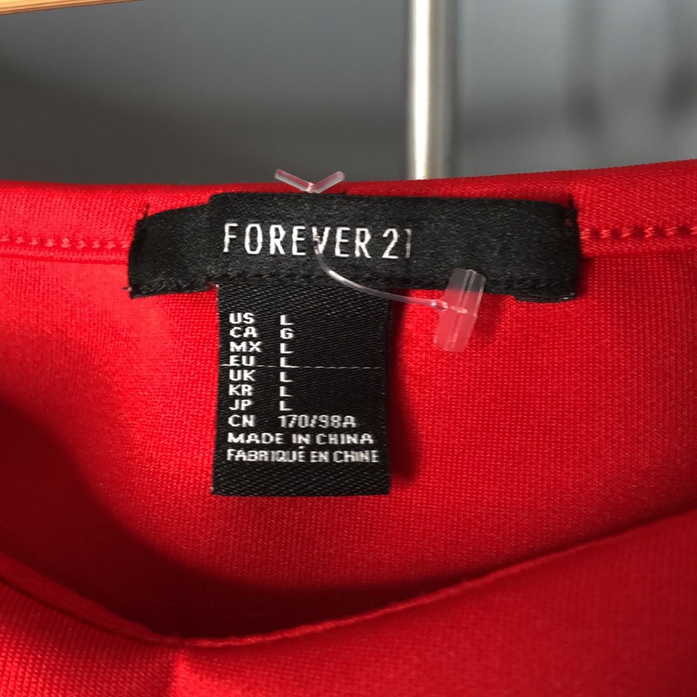 Forever 21 Red Crop Top - Picture 2 of 5